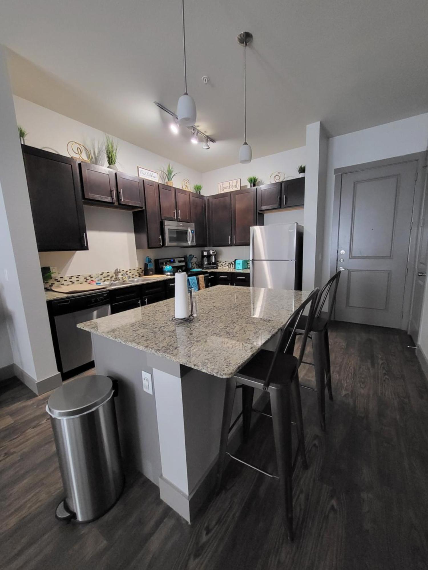 Luxurious, 1 Bedroom Near Downtown & Dickies Arena Форт Уорт Екстериор снимка