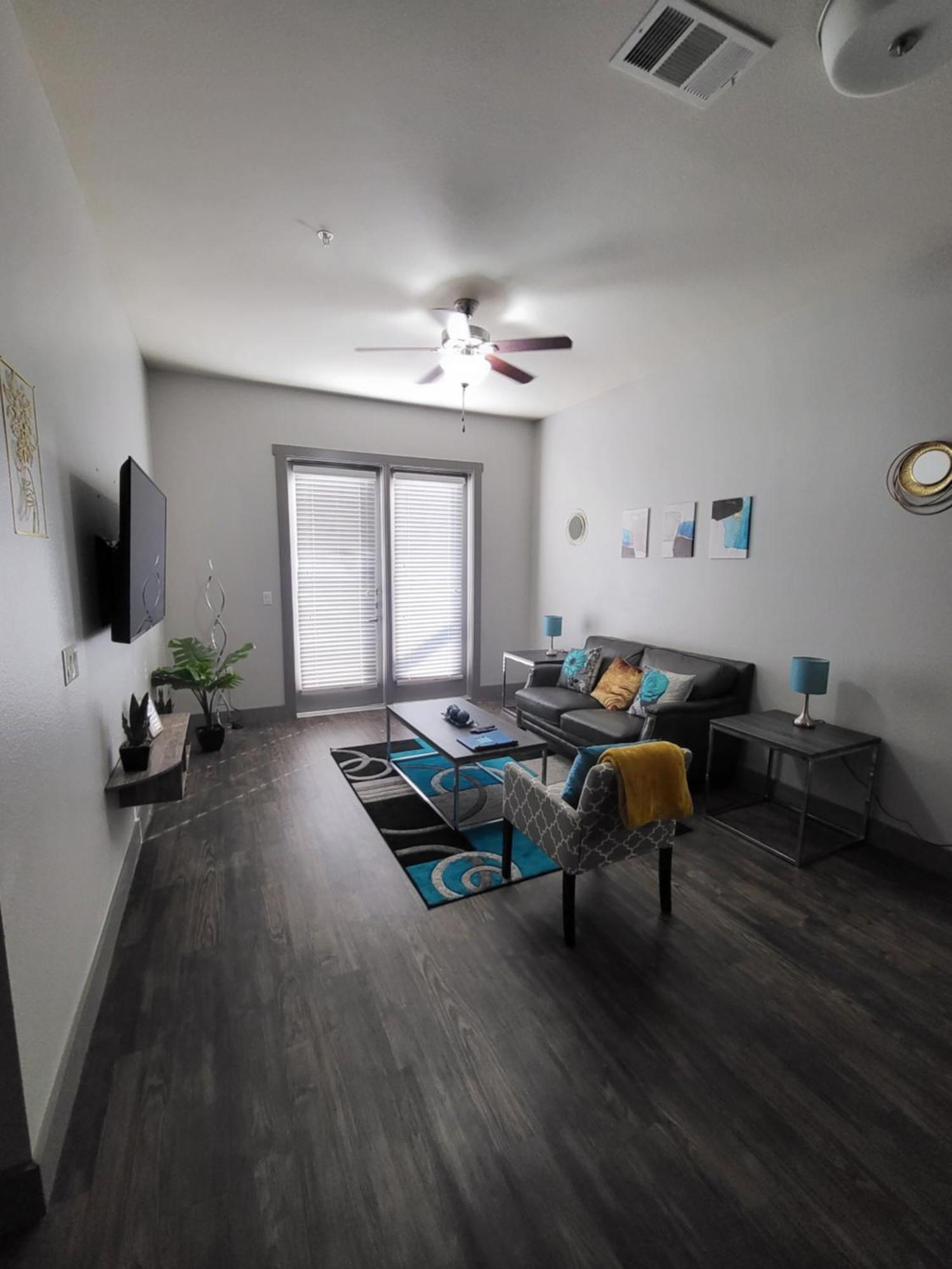 Luxurious, 1 Bedroom Near Downtown & Dickies Arena Форт Уорт Екстериор снимка